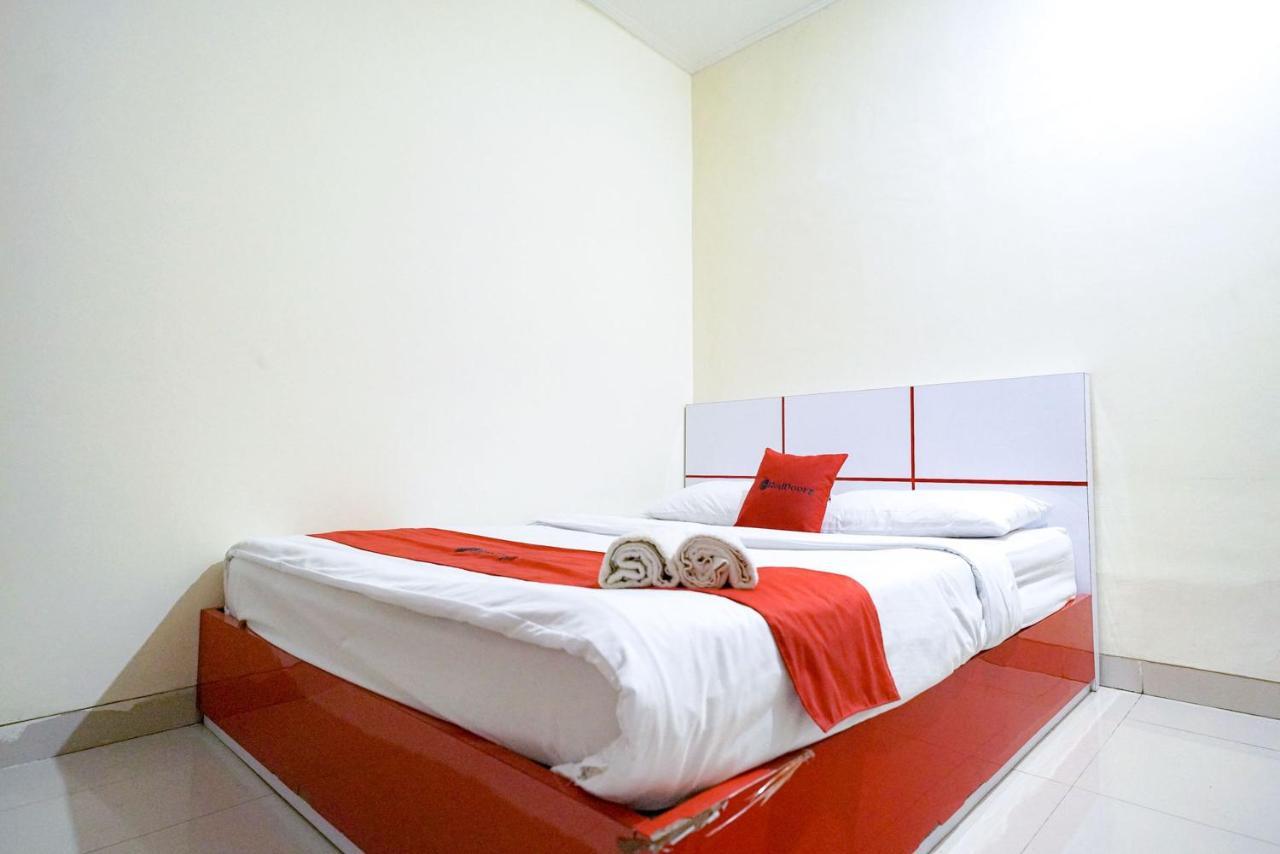 Reddoorz At Buah Batu 5 Hotel Bandung