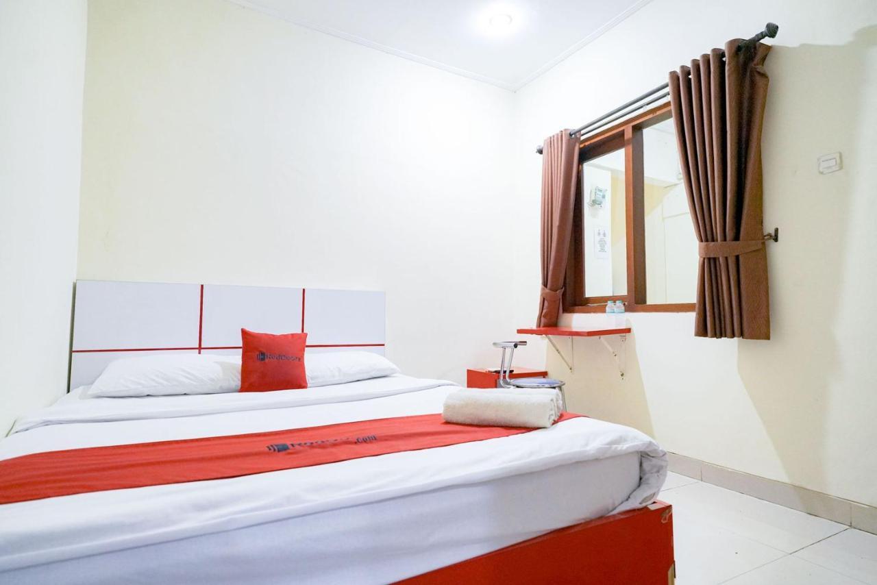 Reddoorz At Buah Batu 5